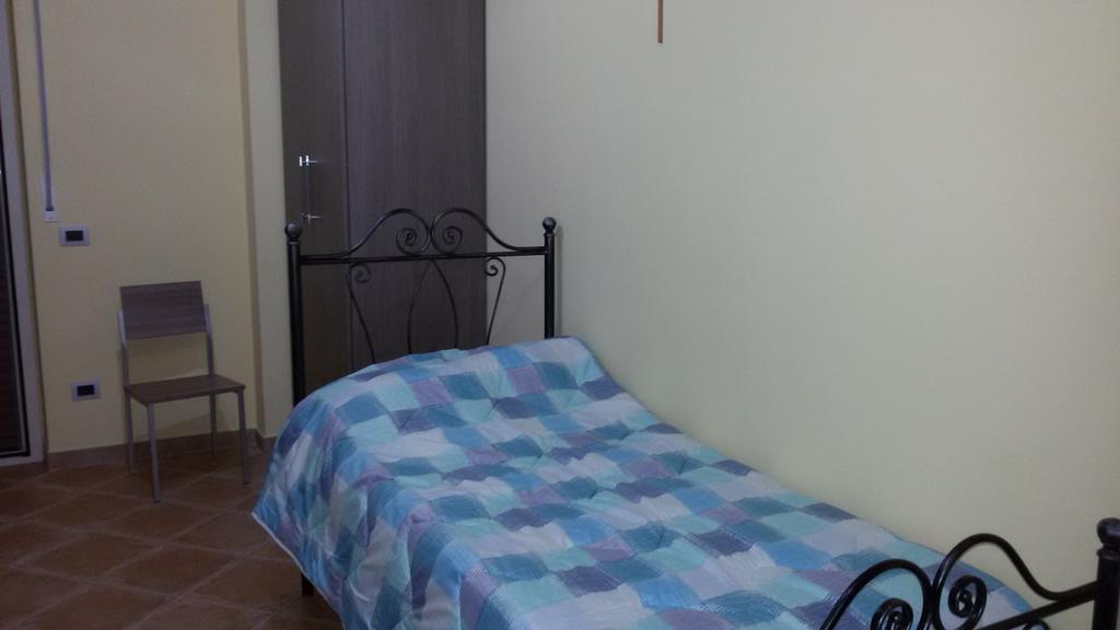B & B Residence L'Ancora Віллап'яна Номер фото